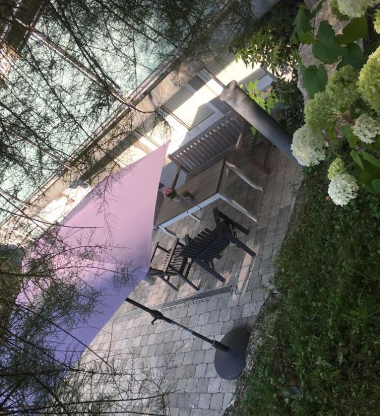 Schoene Ferienwohnung 2,5 Zimmer In Stadtnaehe Mit Eigenem Hofgarten Balingen Exterior foto